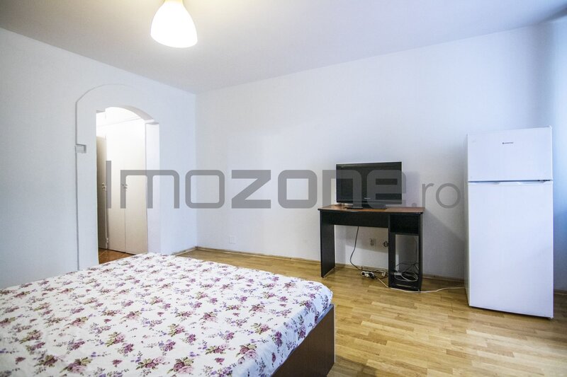 Drumul Taberei - Favorit, garsoniera, 3/10, mutare imediata, mobilata