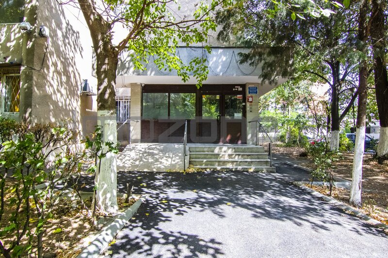 Drumul Taberei - Favorit, garsoniera, 3/10, mutare imediata, mobilata